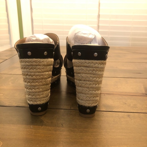 Charles by Charles David Platform Sandals - Picture 4 of 12